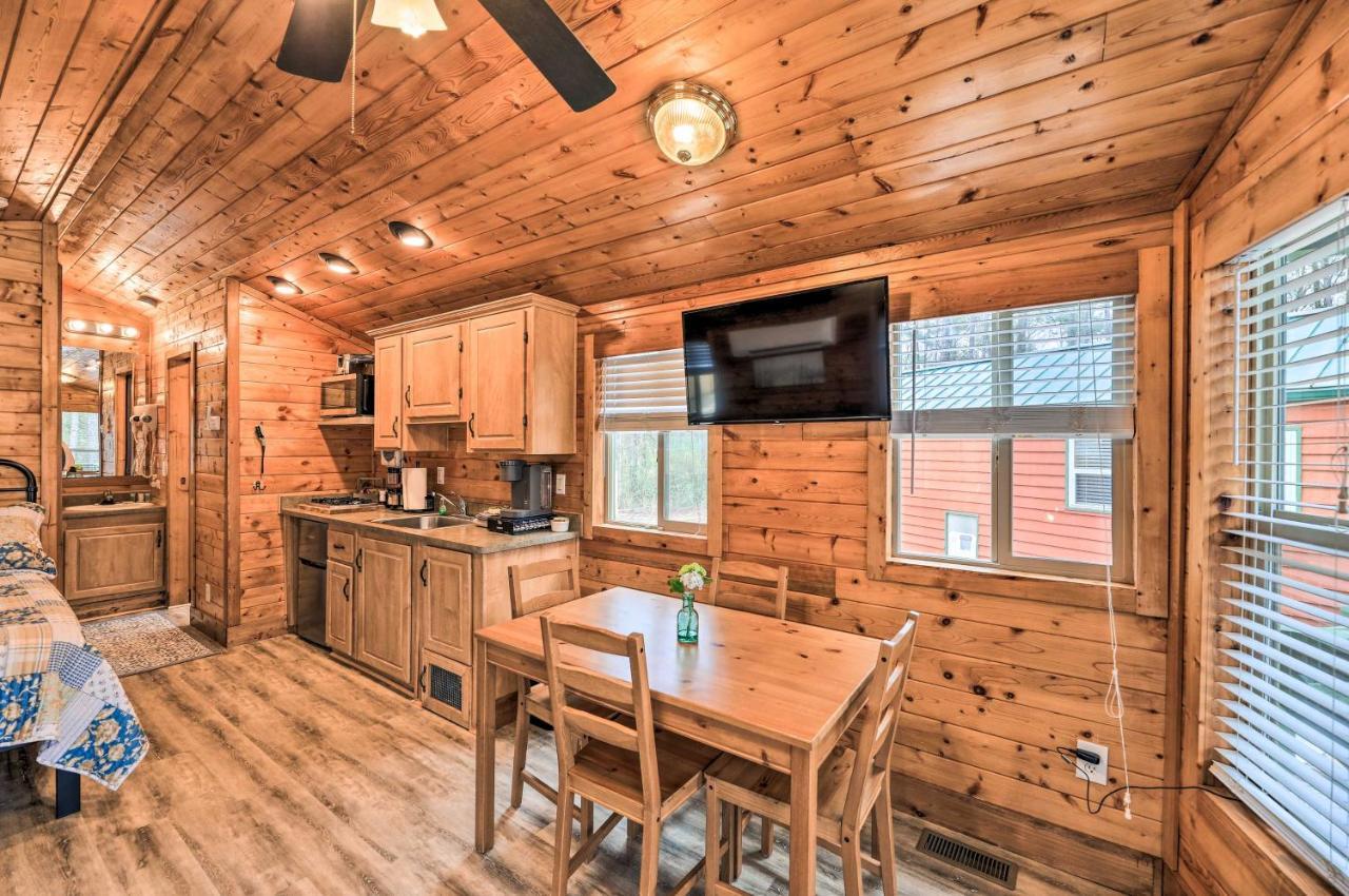 Beautiful New Bern Studio Cabin With Fire Pit! Exterior foto